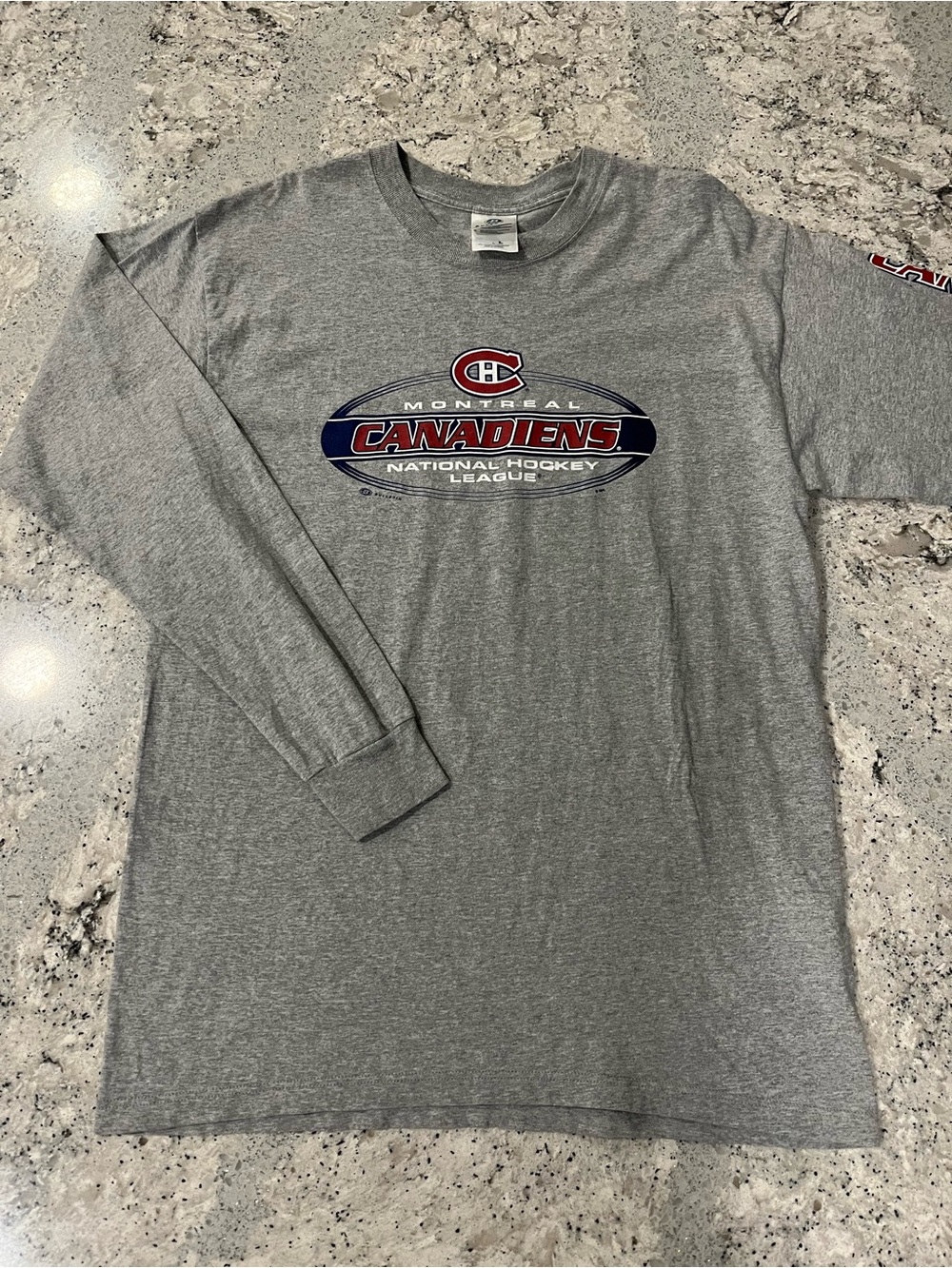 Y2K Early 2000s Montreal Canadiens Men’s Long-Sleeve